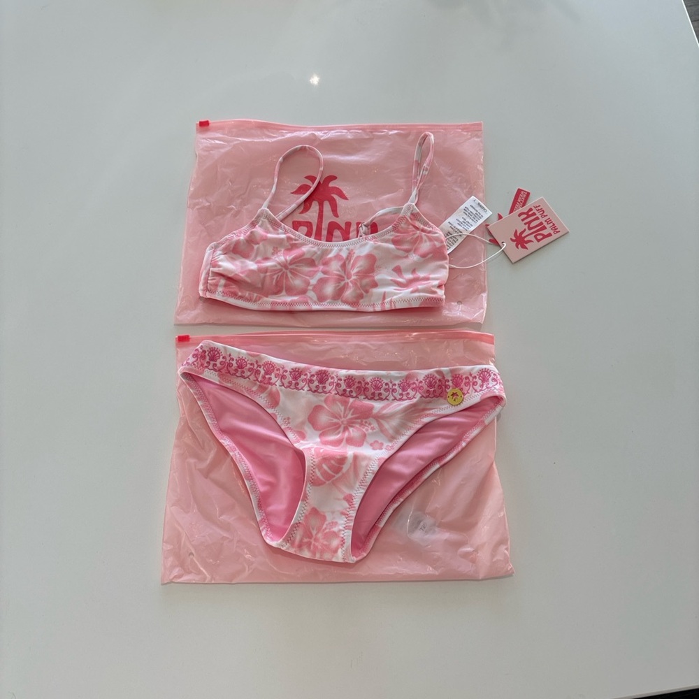 Pink Palm Puff Swimsuit- New with tags never worn top and bottom- 👙✨🌴